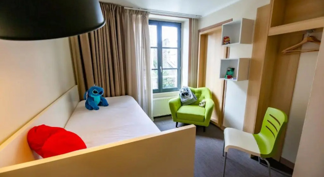 Четырёхместный номер Standard Hôtel du Château Dinan - Originals Boutique