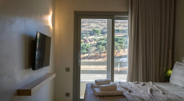 Семейный люкс Lithos Luxury Suites