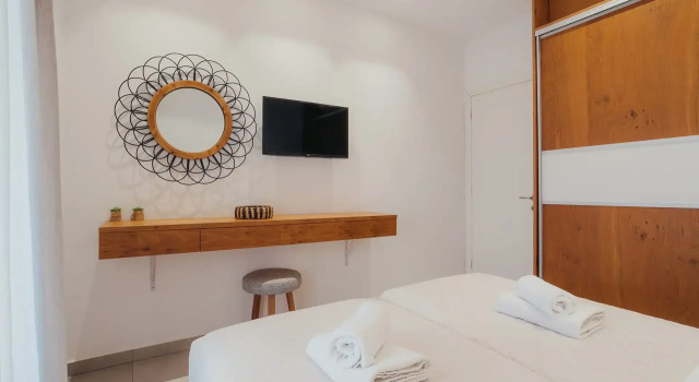 Полулюкс Evi Suites & Villas