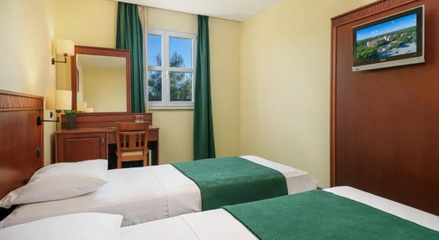 Трёхместный номер Standard Hotel Vrata Krke