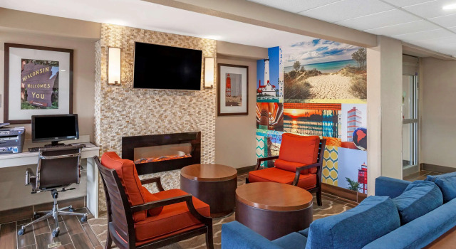 Comfort Inn Racine, Rezervați Hotel Racine Wisconsin
