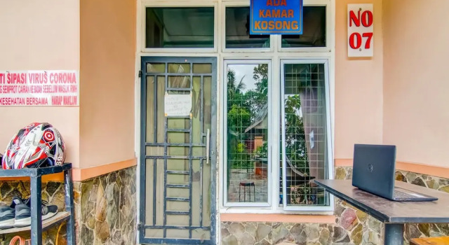 SPOT ON 91875 Nayla Homestay Syariah Near Koro Koro Panam, Karaoke, Pool, & Cafe, Reserva ahora Hotel Pekanbaru Sumatra