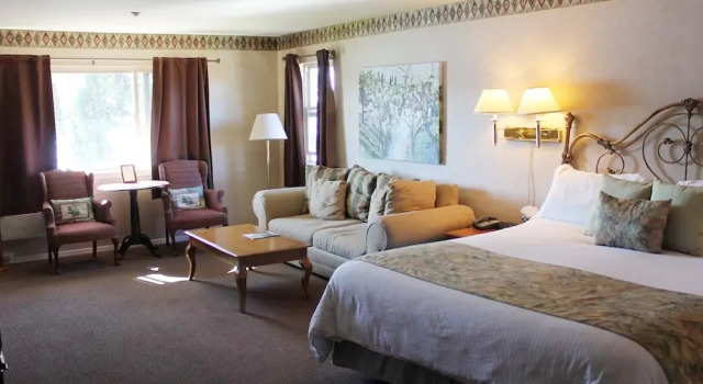 Номер Premium Back Bay Inn