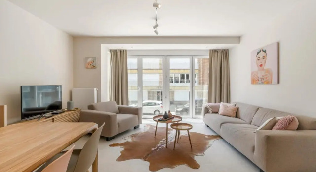 Appartement luxueus én op 1 min van het strand, Rezerwuj Apartament Hotele w Bruksela z parkingiem, Parking
