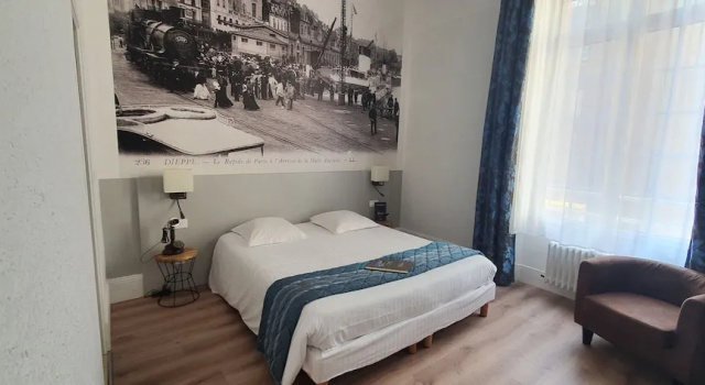 Двухместный номер Superior с видом на город Hôtel Windsor Contact Hôtel