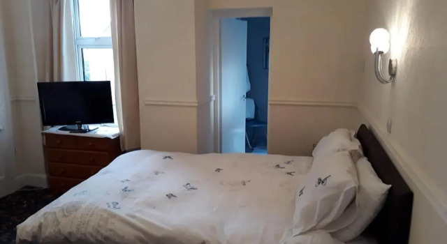 OYO Cedar Villa Guest House