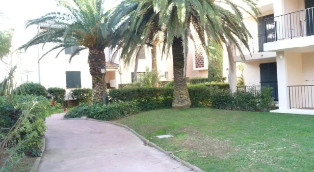 Appartement Six-Fours-les-Plages, 3 pièces, 6 personnes - FR-1-316-122, Забронировать Апартаменты/квартира Сис-Фур-Ле-Плаж Var coast