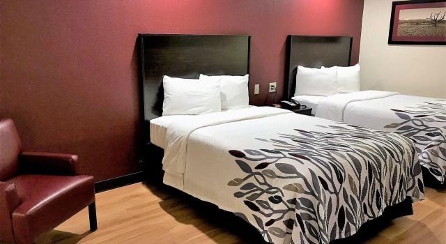 Четырёхместный номер Deluxe Red Roof Inn Buffalo, TX