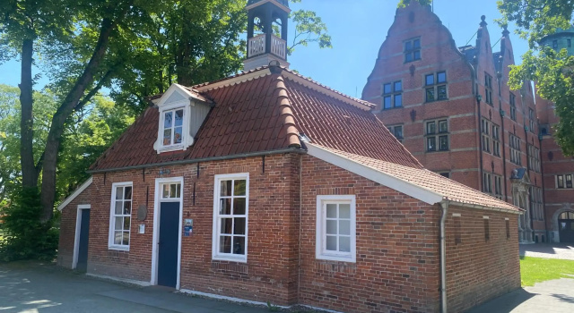 Family Ferienhaus Ennens, Забронировать Отель Раудерфен East Frisia