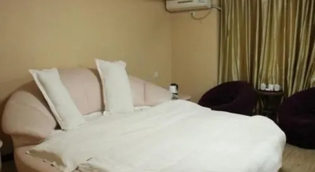 Jinguo Hotel, Varaa Hotelli Hotellit Sichuan pysäköinnillä, Pysäköinti