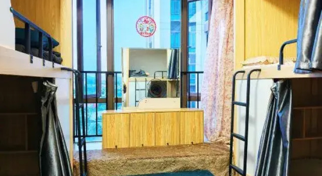Кровать в общем номере (женский номер) Coco Youth Travel Homestay