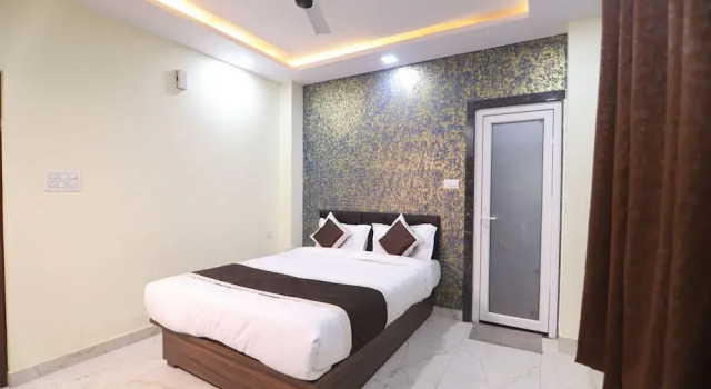 Двухместный номер Standard с видом на город Shree Krishna Inn