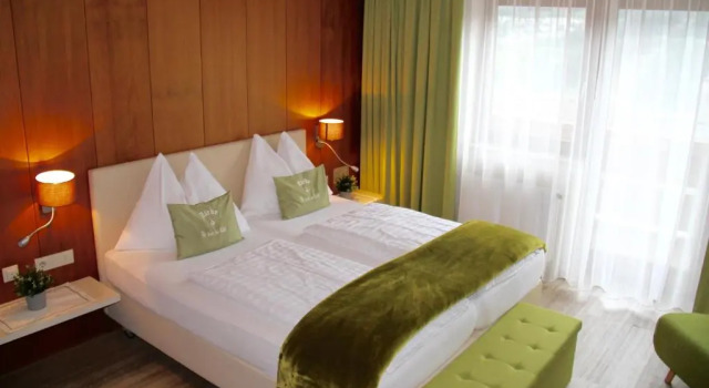 Трёхместный номер Standard с балконом Hotel Montana