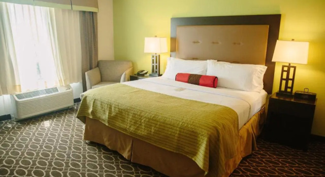Люкс Holiday Inn Murfreesboro by IHG