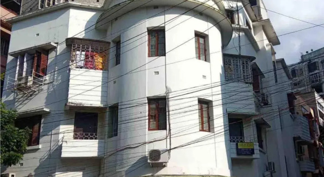 Lovely 4 bedroom condo, Prenota Hotel Calcutta 