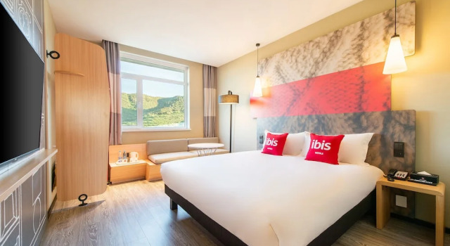 Ibis Dalian Yida Spring Field Hotel