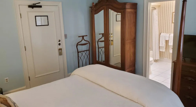 Номер Standard с балконом The Morehead Inn