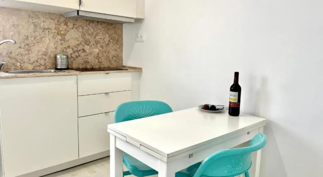 Студия Apartments Center Alfama