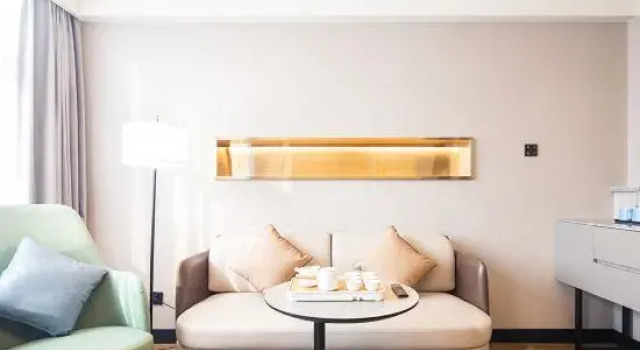 Люкс Deluxe HanTing Hotel (Sanmenxia Mianchi)