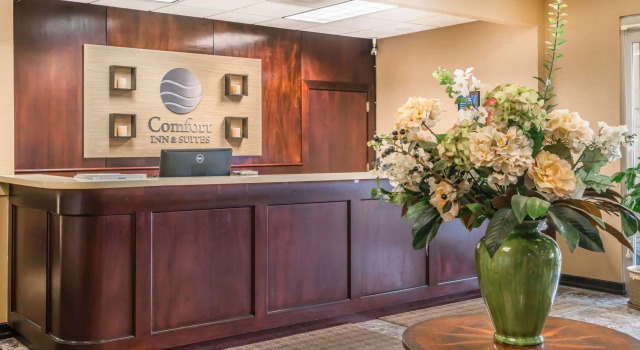 Comfort Inn & Suites Seattle North, Buchen Sie Hotel Northgate Seattle