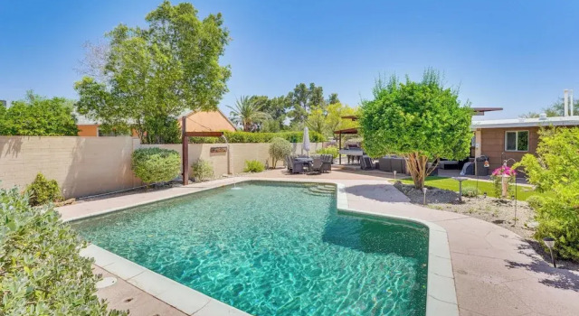 Коттедж Dog-Friendly Getaway w/ Patio in Tucson!