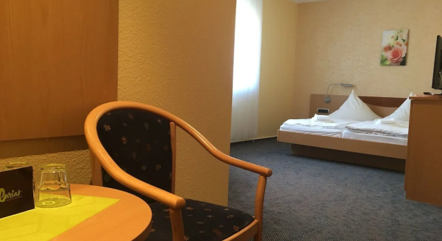 Warias Hotel & Restaurant, Réserver Hôtel Braunsbedra Saxe-Anhalt