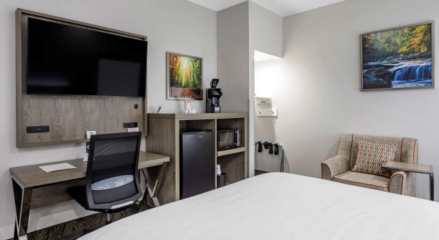 Четырёхместный номер Standard Best Western Plus Apple Valley Lodge Pigeon Forge