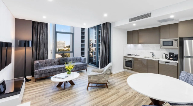Meriton Suites Mascot Central, Забронировать Отель Отели Маскота 5 звезд, 5*