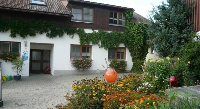 Ferienhof Fink - Ferienwohnung Sonnenblume, Boek Hotel Opfenbach Allgäu