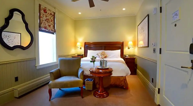 Двухместный номер Standard New Sheridan Hotel
