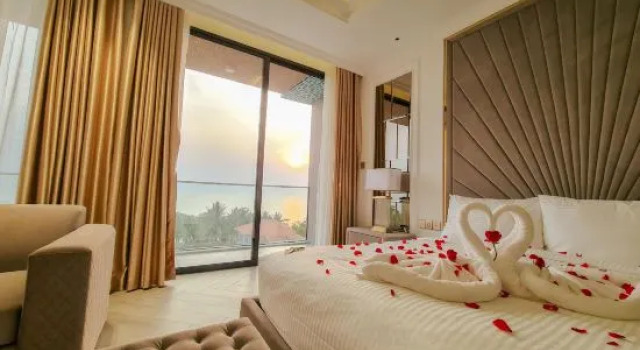 Люкс Royal Phúc Thắng Hotel