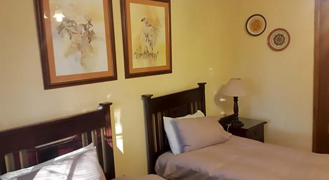 Albatross Bed And Breakfast
