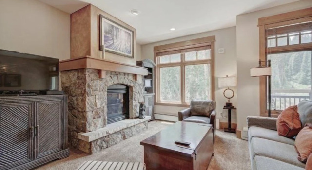 Lone Eagle 2 Bedroom Condo