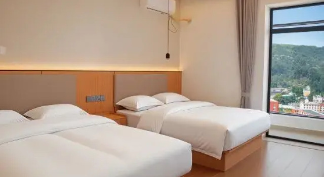 Люкс Meet You at Light Luxury Homestay (Longquan Road University of Finance and Economics Branch)