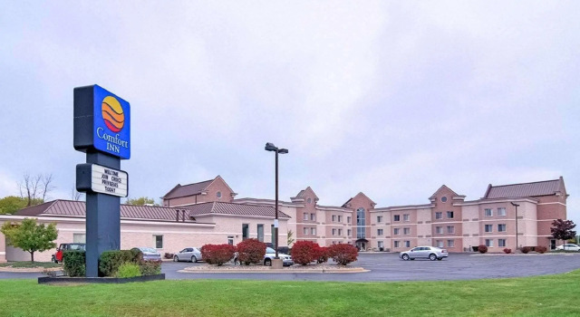 Номер Standard Comfort Inn Birch Run - Frankenmuth