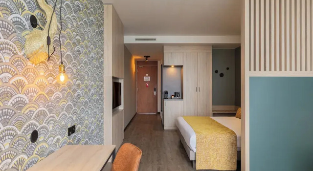 Двухместный полулюкс Deluxe Shanghai Hotel Holland
