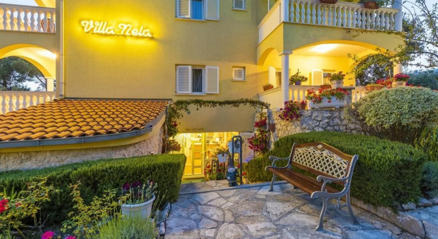 Villa Nela, Забронировать Вилла Отели Петрчане 3 звезды, рядом с Пляж Радман, 3*