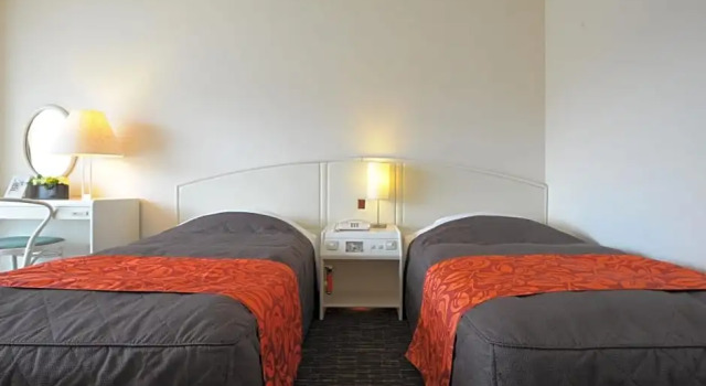 2 Bedrooms Suite Maple Arima