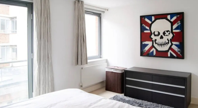 Modern 2 Bedroom With Balcony Near Oxford Street, Забронировать Отель Вестминстер Лондон, рядом с Вестминстерский университет
