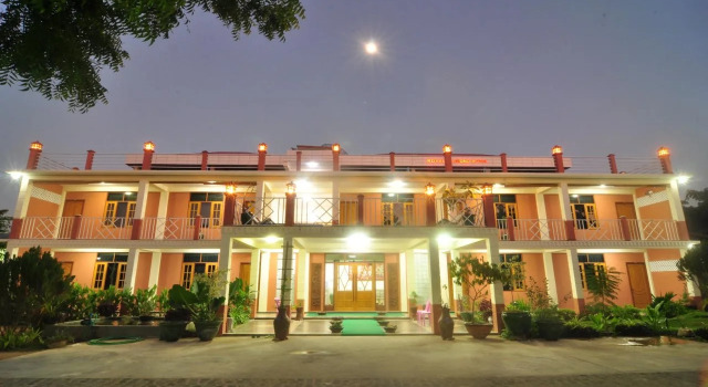 Royal Diamond Hotel