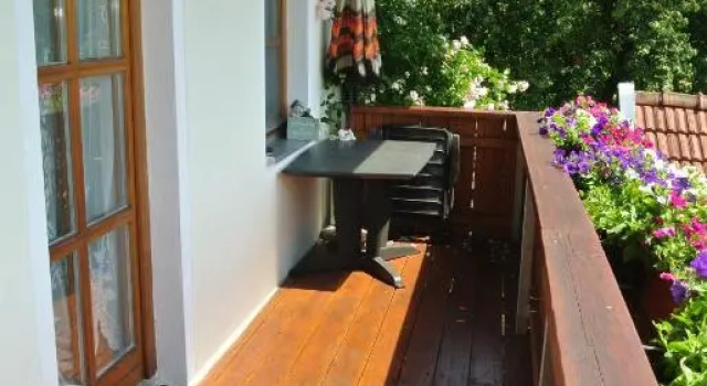 Haus Am Waldrand - Ferienwohnung Augustin, Varaa Huoneisto Hotellit Baijeri pysäköinnillä, Pysäköinti