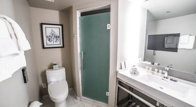 Четырёхместный номер Premium Seven Gables Inn, St Louis West, a Tribute Portfolio Hotel