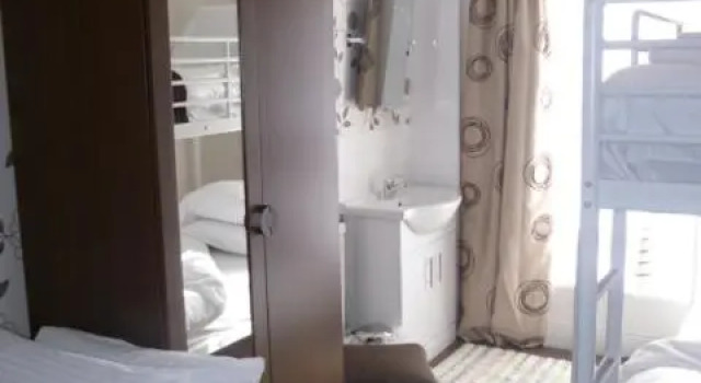 Трёхместный номер Standard Belle Vue Hotel