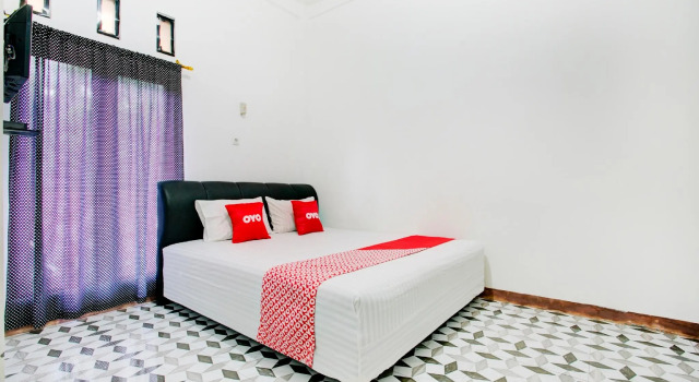 OYO 3748 Rn Syariah Guest House