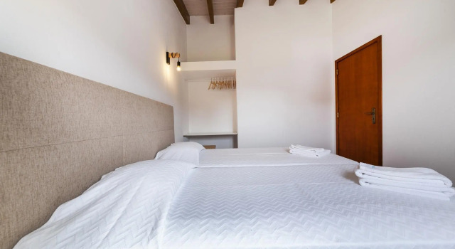 I 2 - Apartment 2 in St. Johns Countryside Getaway, Rezerwuj Apartament Hotele w Algarve z parkingiem, Parking