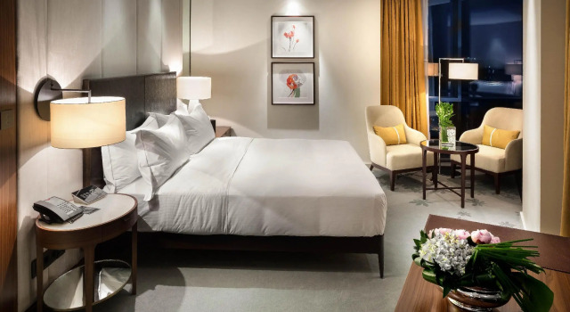 Номер Deluxe Hilton Kyiv