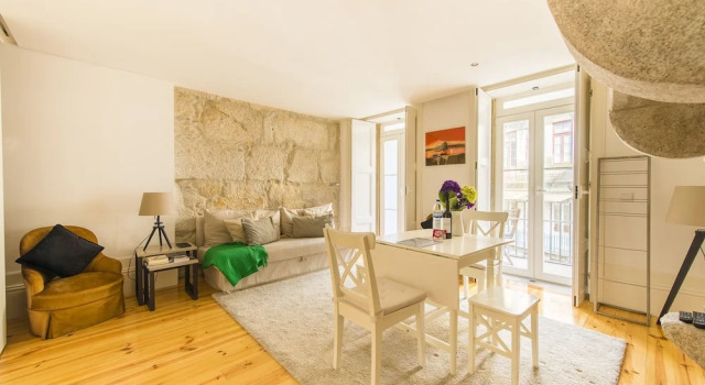 DA'Home - Almada Unique Apartment, Забронировать Апартаменты/квартира Cedofeita / Santo Ildefonso / Se / Miragaia / Sao Nicolau e Vitoria Порту, рядом с Lapa Metro Station