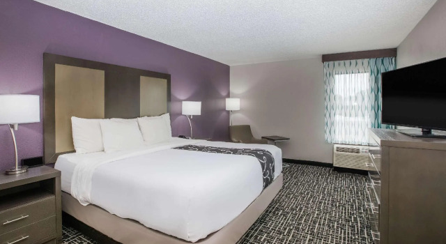 Двухместный номер Standard La Quinta Inn by Wyndham Davenport & Conference Center