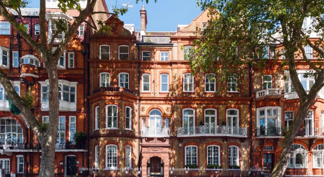 The Chelsea Embankment Apartment - EC