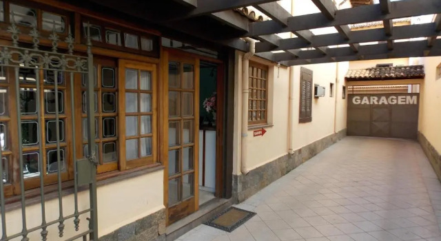 Hotel Colonial, Забронировать Отель Сан-Лоренсу Минас-Жерайс